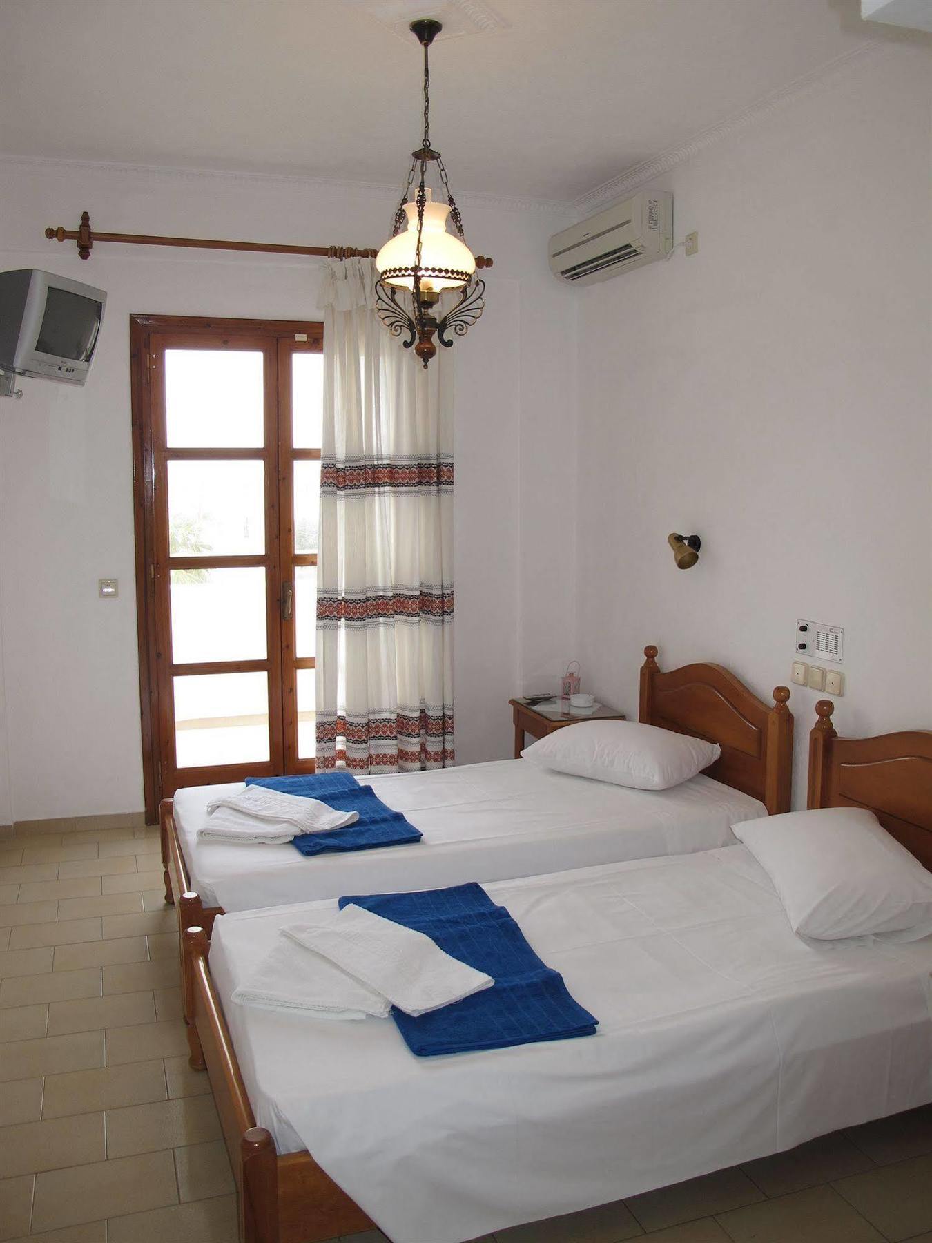Santa Elena Hotel Kamári Buitenkant foto